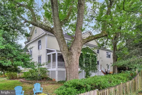 9800 Courthouse Rd, Vienna, VA 22181