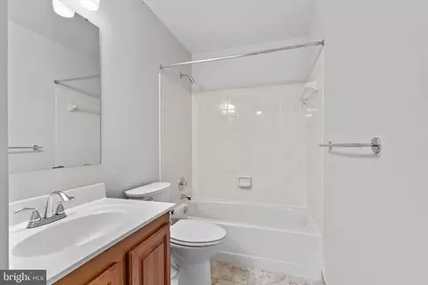 Bath - 7753 Northedge Ct, Springfield, VA 22153 photo 2 of 2