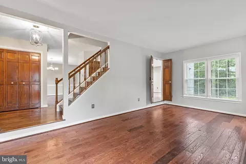 Living - 7753 Northedge Ct, Springfield, VA 22153 photo 4 of 5