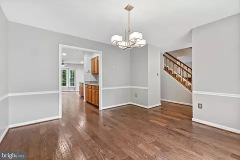 Entry Way - 7753 Northedge Ct, Springfield, VA 22153 photo 3 of 5