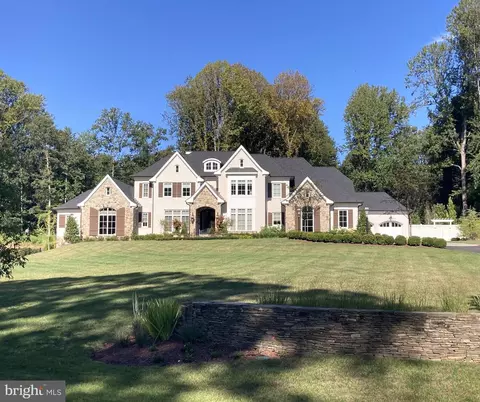 788 Falls Farm Ct, Great Falls, VA 22066