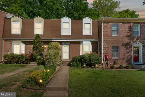 Exterior - 6465 Blarney Stone Ct, Springfield, VA 22152 photo 5 of 5