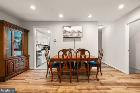 Dining - 6465 Blarney Stone Ct, Springfield, VA 22152 photo 2 of 2
