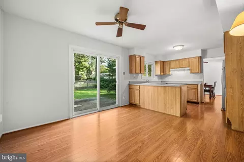 8812 Skyron Pl, Springfield, VA 22153 photo 17