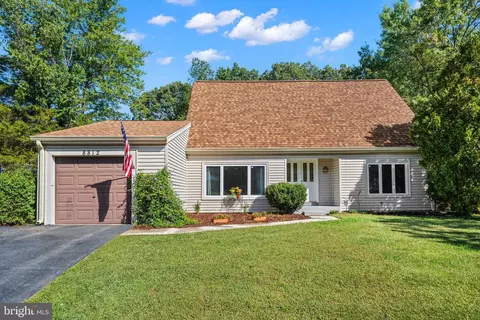 8812 Skyron Pl, Springfield, VA 22153