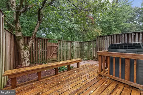 1640 Barnstead Dr, Reston, VA 20194 photo 34