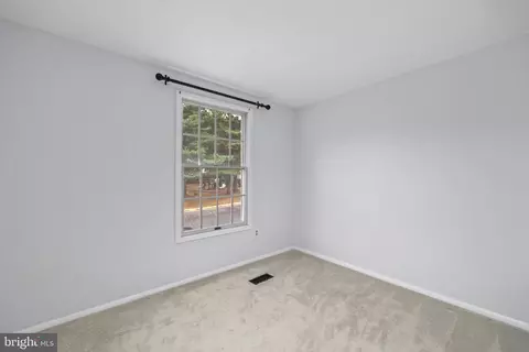 1640 Barnstead Dr, Reston, VA 20194 photo 24