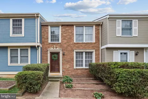 1640 Barnstead Dr, Reston, VA 20194