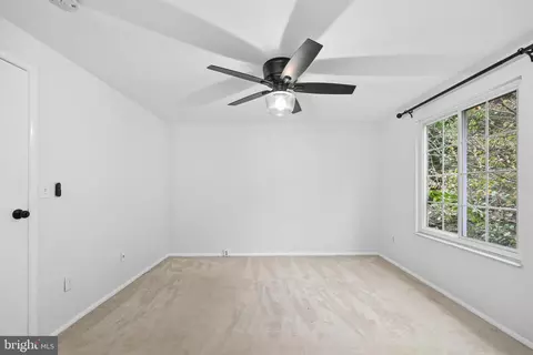 1640 Barnstead Dr, Reston, VA 20194 photo 17
