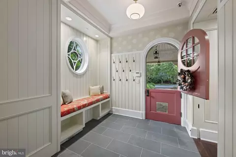 1880 Virginia Ave, Mclean, VA 22101 photo 17