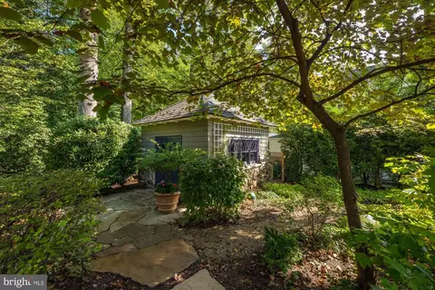 1880 Virginia Ave, Mclean, VA 22101 photo 50