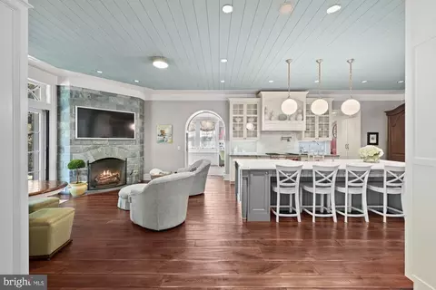 1880 Virginia Ave, Mclean, VA 22101 photo 11