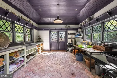 1880 Virginia Ave, Mclean, VA 22101 photo 20