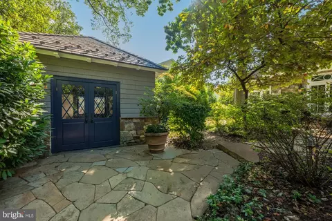 1880 Virginia Ave, Mclean, VA 22101 photo 19