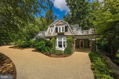 1880 Virginia Ave, Mclean, VA 22101 photo 3