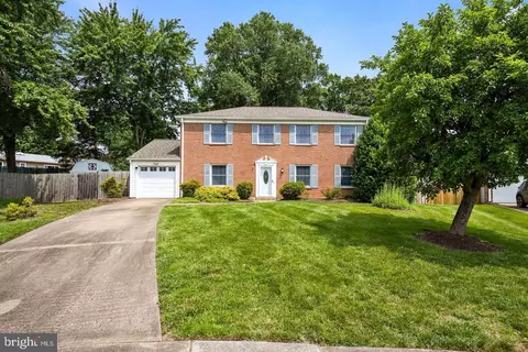 1213 Terrylynn Ct, Herndon, VA 20170