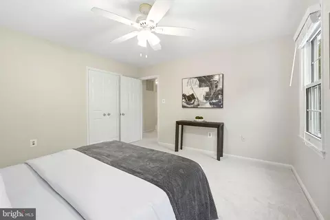 8901 Judson Ct, Burke, VA 22015 photo 31