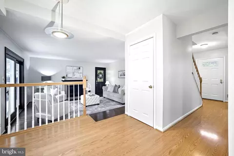 8901 Judson Ct, Burke, VA 22015 photo 16