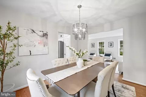 8901 Judson Ct, Burke, VA 22015 photo 11