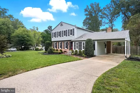 8901 Judson Ct, Burke, VA 22015 photo 4