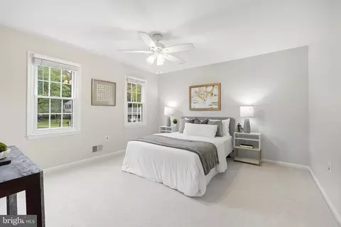 8901 Judson Ct, Burke, VA 22015 photo 30