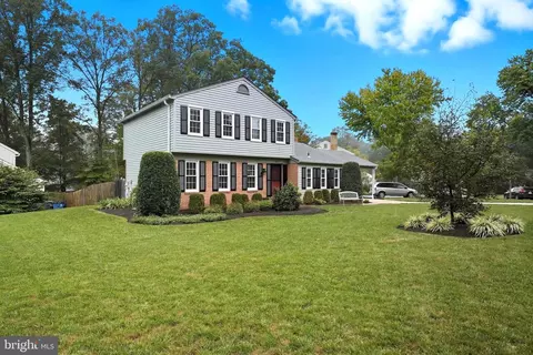 8901 Judson Ct, Burke, VA 22015 photo 3