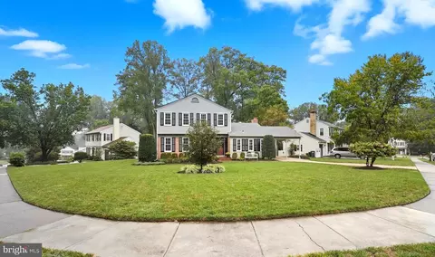 8901 Judson Ct, Burke, VA 22015