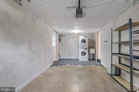 Other - 5920 Atteentee Rd, Springfield, VA 22150 photo 9 of 10