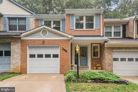 8017 Galla Knoll Cir, Springfield, VA 22153