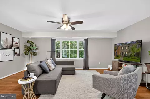 Living - 6517 Orono Ct, Springfield, VA 22152 photo 1 of 2