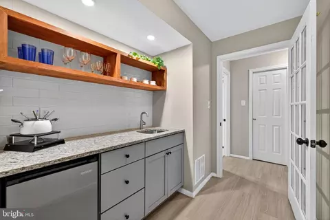 Other - 6517 Orono Ct, Springfield, VA 22152 photo 6 of 27