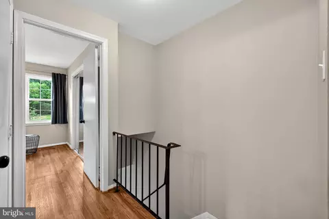 Entry Way - 6517 Orono Ct, Springfield, VA 22152 photo 7 of 10