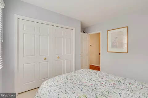 Bedroom - 1477 Hampton Hill Cir, Mclean, VA 22101 photo 5 of 7