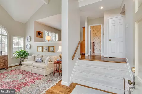 Entry Way - 1477 Hampton Hill Cir, Mclean, VA 22101 photo 1 of 9