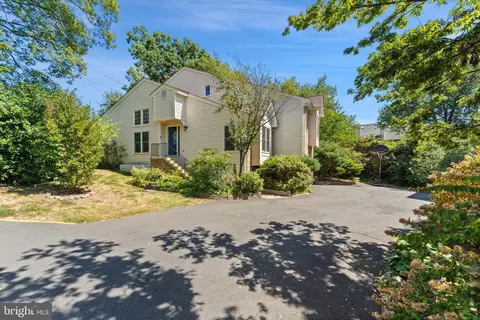 Exterior - 6501 Legendgate Pl, Burke, VA 22015 photo 5 of 5