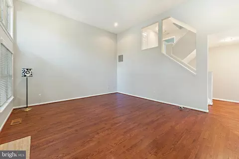 Living - 6501 Legendgate Pl, Burke, VA 22015 photo 4 of 7