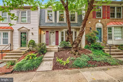 10343 Latney Rd, Fairfax, VA 22032