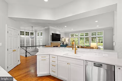 Kitchen - 7795 Glenhaven Ct, Mclean, VA 22102 photo 2 of 6