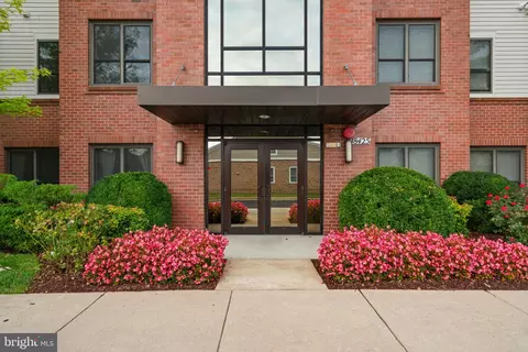 8425 Peace Lily Ct #314, Lorton, VA 22079