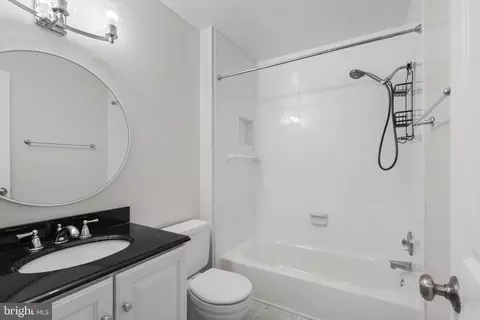 Bath - 7931 Birchtree Ct, Springfield, VA 22152 photo 2 of 4