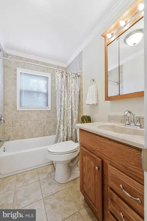 Bath - 5801 Boothe Dr, Burke, VA 22015 photo 1 of 4