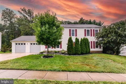 5500 Hampton Forest Way, Fairfax, VA 22030