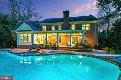 Other - 8306 Summerwood Dr, Mclean, VA 22102 photo 3 of 4