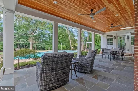 Exterior - 8306 Summerwood Dr, Mclean, VA 22102 photo 8 of 11