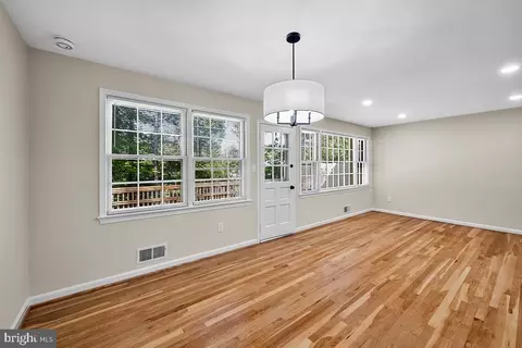 Living - 6614 Grey Fox Dr, Springfield, VA 22152 photo 7 of 14