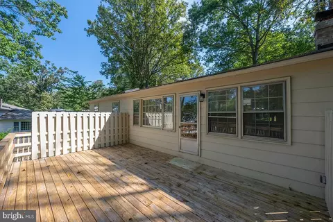 Exterior - 6614 Grey Fox Dr, Springfield, VA 22152 photo 3 of 15