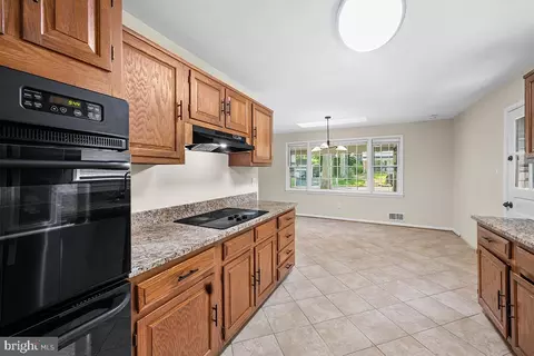 Kitchen - 6614 Grey Fox Dr, Springfield, VA 22152 photo 5 of 5