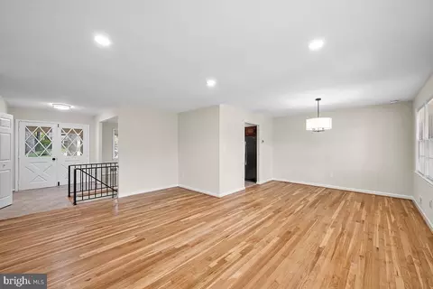 Living - 6614 Grey Fox Dr, Springfield, VA 22152 photo 11 of 14