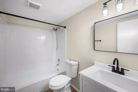 Bath - 6614 Grey Fox Dr, Springfield, VA 22152 photo 1 of 3