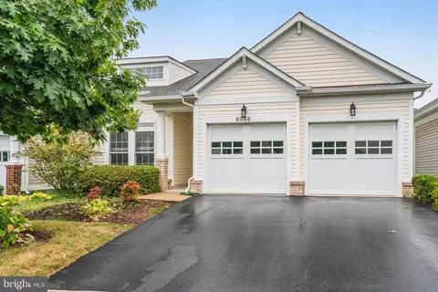 8965 Yellow Daisy Pl, Lorton, VA 22079
